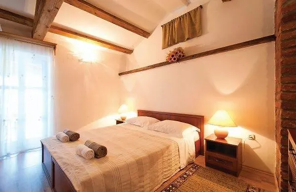 Villa Holiday Home Sandra