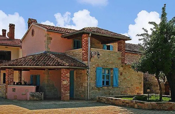 Vila Holiday Home Sandra