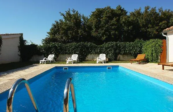 Holiday Home Sandra Sveti Lovrec Pazenaticki